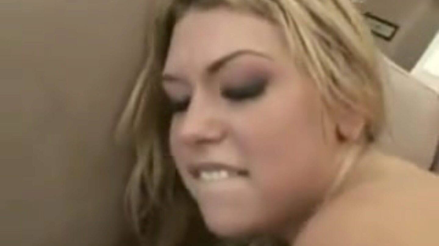 Moaner She moans boys Be willing