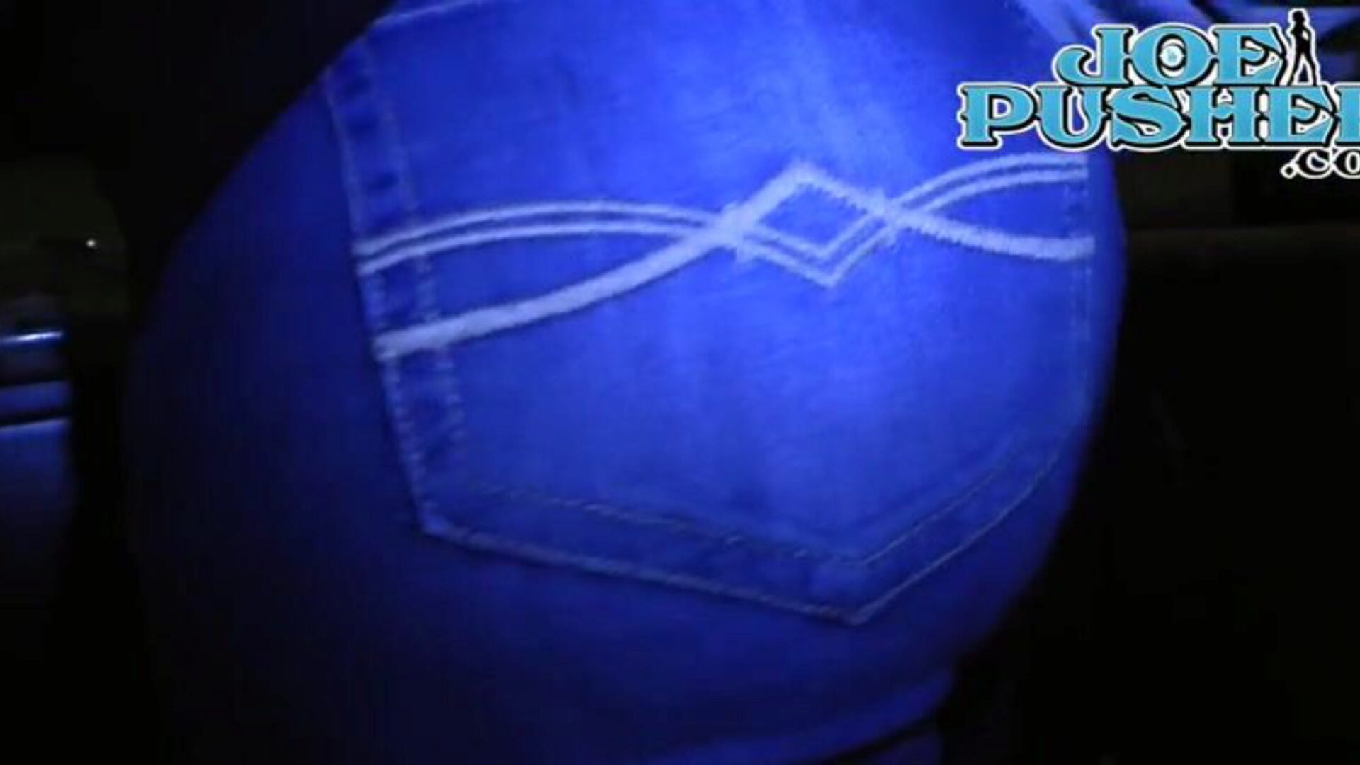 Pawg spycam 25