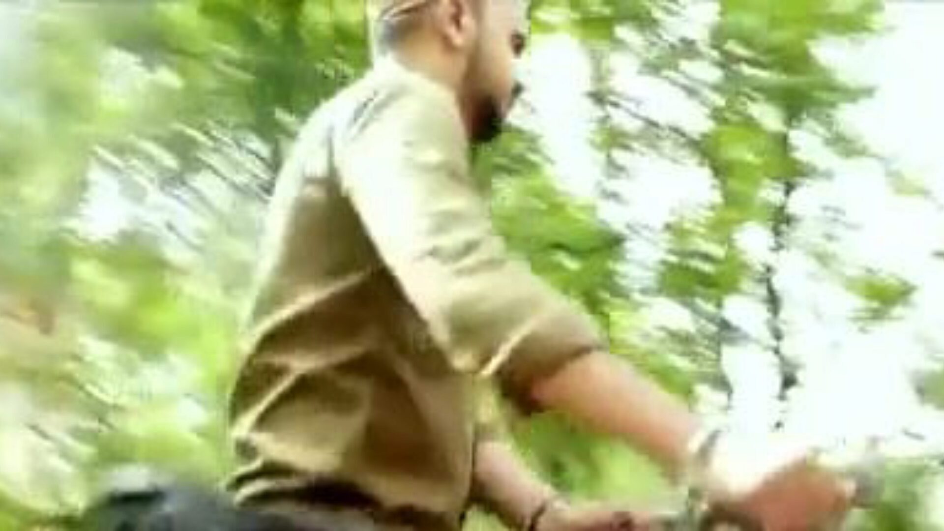 bewafa bibi listonosz k sath bang-out