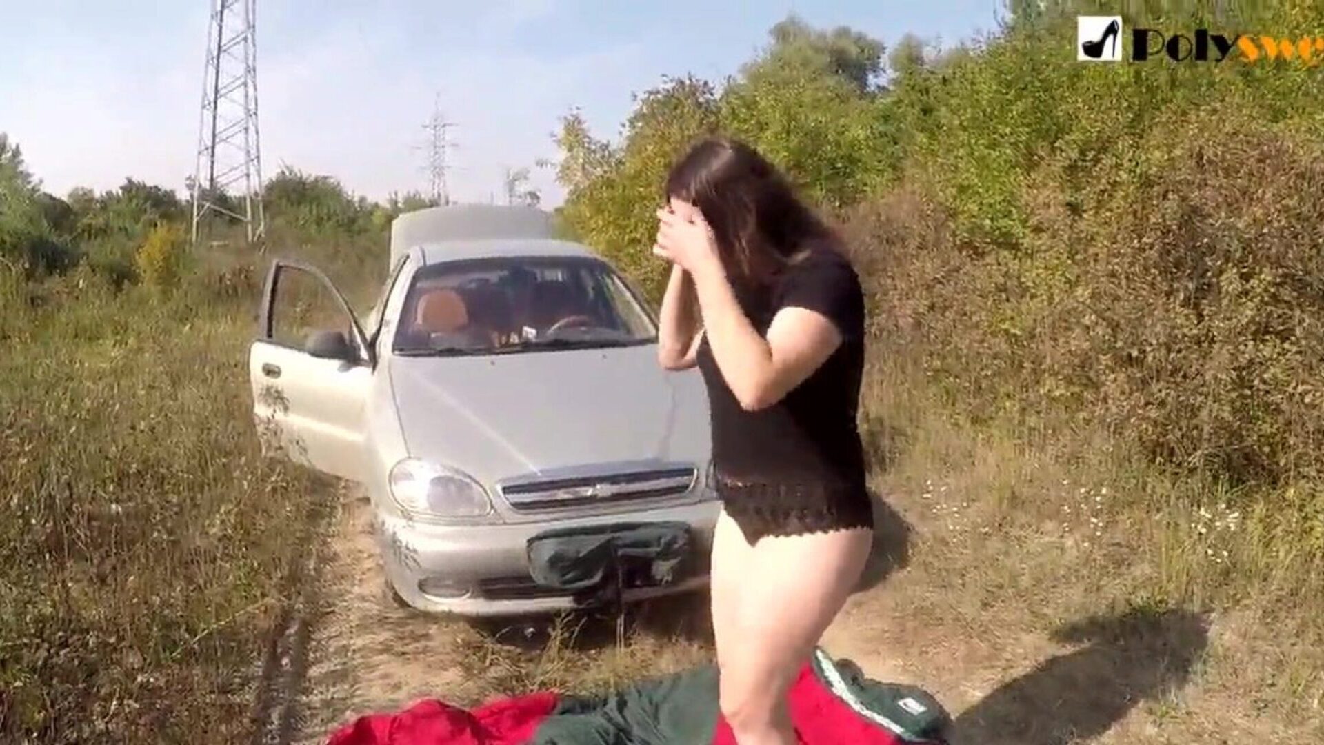 masturbação pública, fui pega por um carro no início do vídeo
